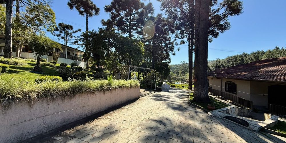 WhatsApp Image 2025-12-17 at 13.52.52 (2)