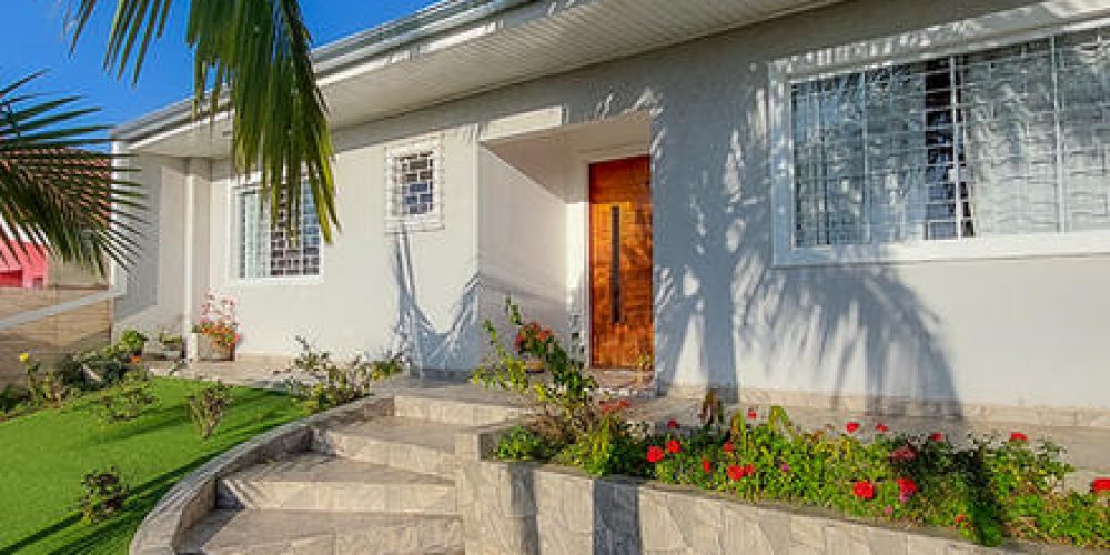 d4a8f6_c33f4c71d812460d9e8ab28d52b4adf2mv2