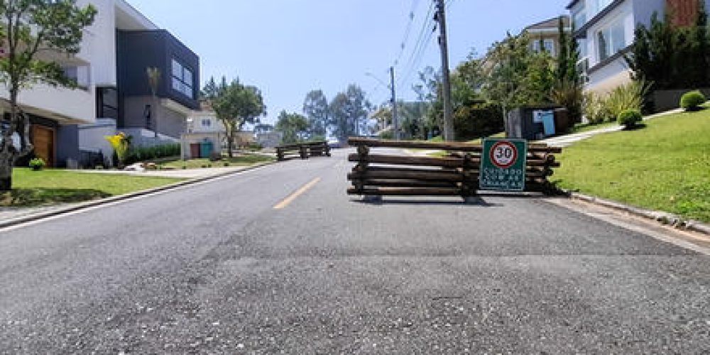 d4a8f6_d42357e2006340aaa5af842ede5de1d4mv2