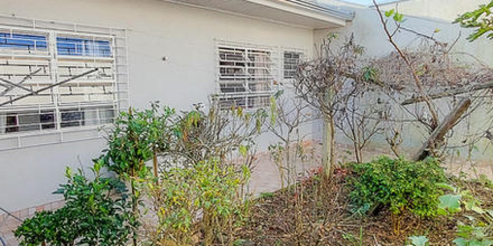 d4a8f6_f80023cd9e7f40cb950cb5414e50f6bdmv2